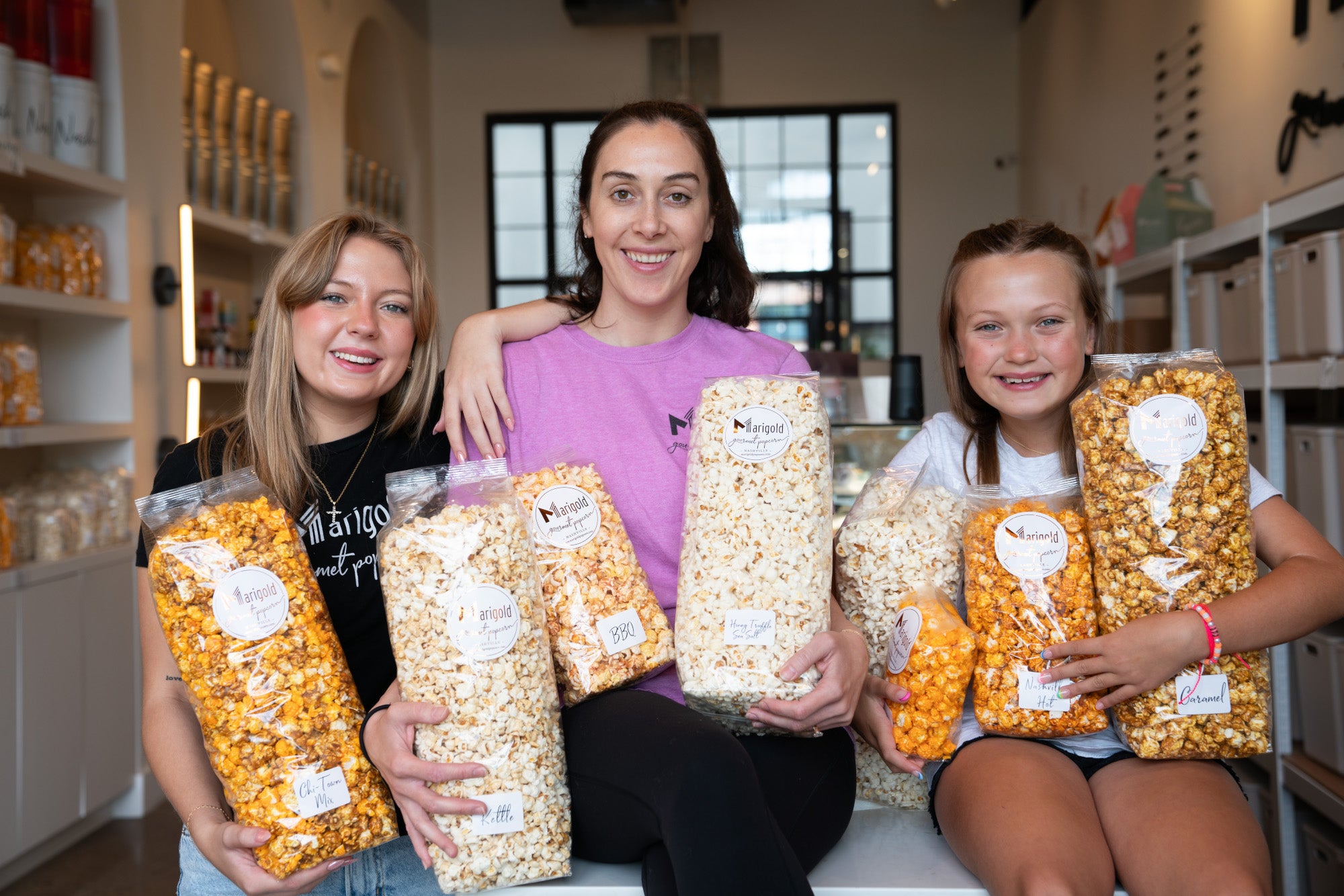 Popcorn【手提げ】ハンドメイドオーダー Custom Orders, Partnerships, Wholesale | Marigold Gourmet Popcorn